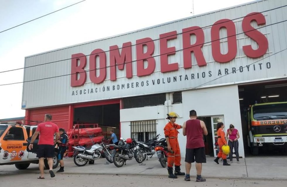 Bomberos Voluntarios de Arroyito intervino en un rescate acuático