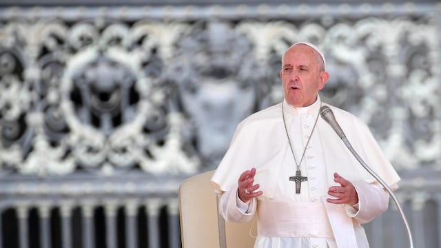 El papa Francisco preside la audiencia general de los miércoles en la plaza de San Pedro en el Vaticano (EFE/ Ettore Ferrari)