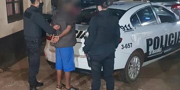 El sujeto puso resistencia pero finalmente fue detenido\u002E