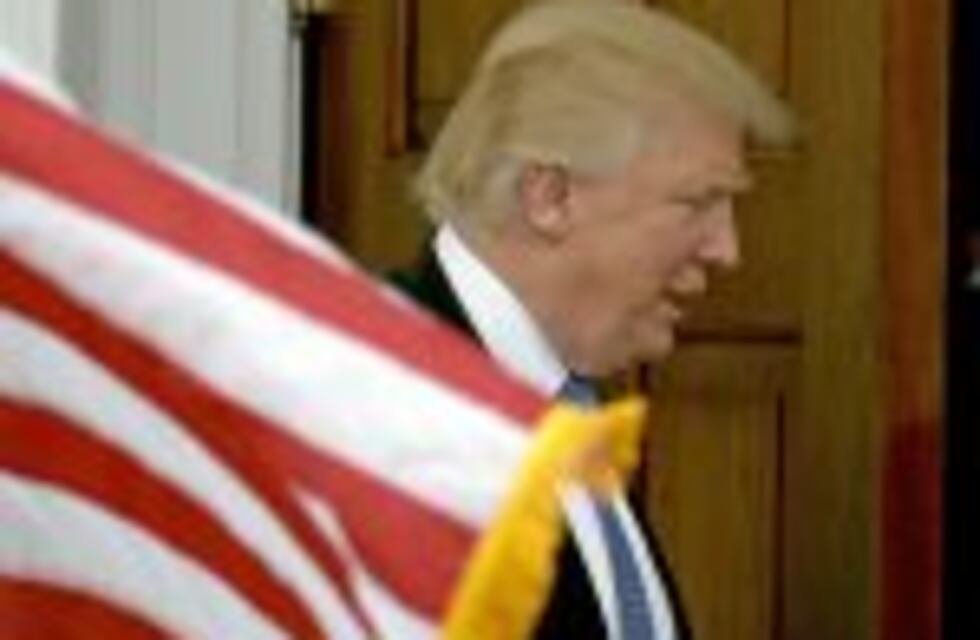 Trump pidió superar las divisiones de la campaña en un mensaje por el Día de Acción de Gracias