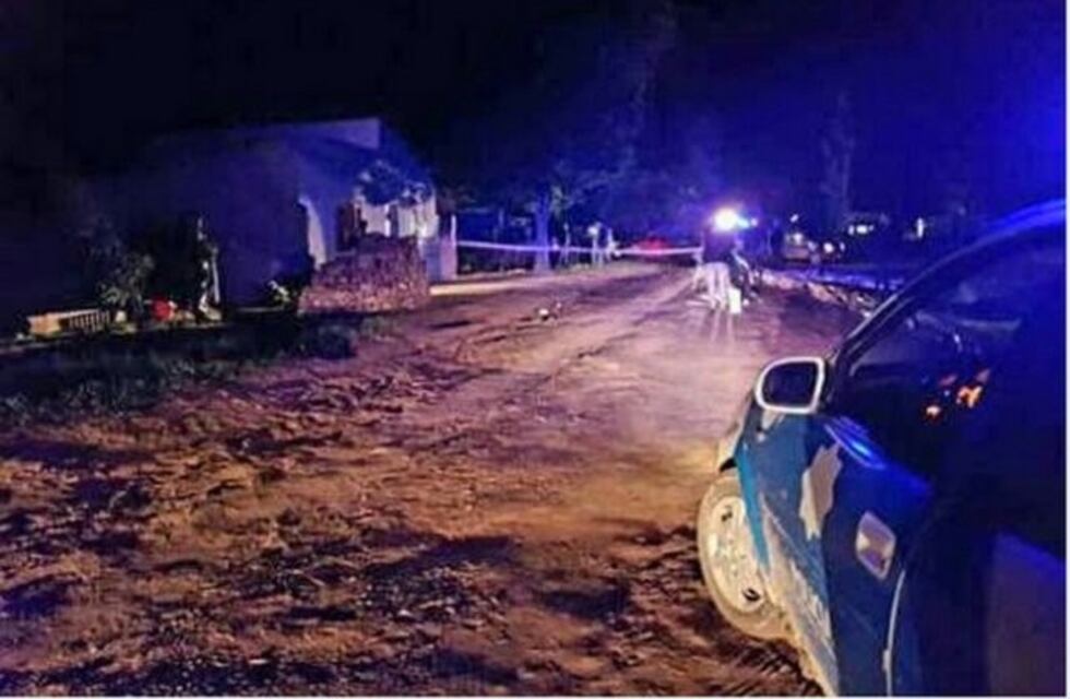 Una joven terminó con un disparo en el pecho al quedar en medio de una gresca
