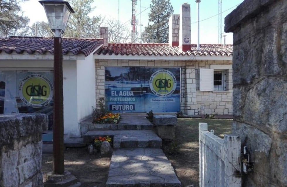 La rotura de un caño maestro resiente el servicio de agua