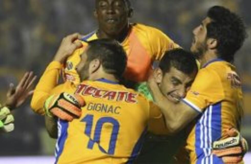 El loco festejo del Patón Guzmán tras el título de Tigres