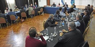 Generar recursos que permitan afrontar el déficit provincial es la tarea de aquí a fin de año
