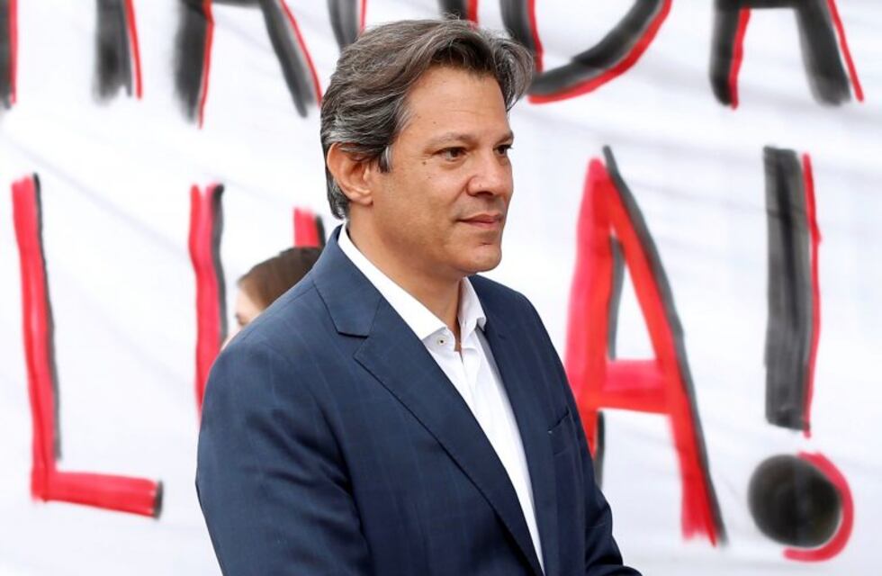 Haddad dice que no indultará a Lula si llega a la Presidencia de Brasil