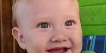 Mateo el bebé que falleció tras ingerir los frutos de un ligustro que se alojaron en sus pulmones\u002E (El Territorio)