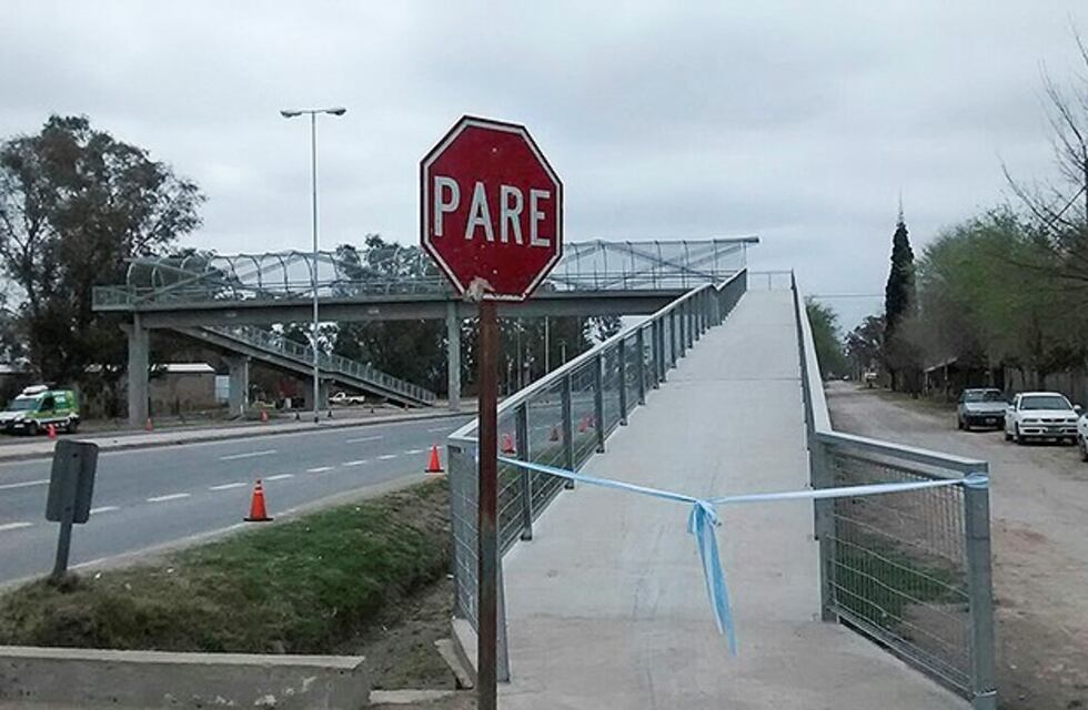Piden una pasarela para facilitar la comunicación entre dos barrios