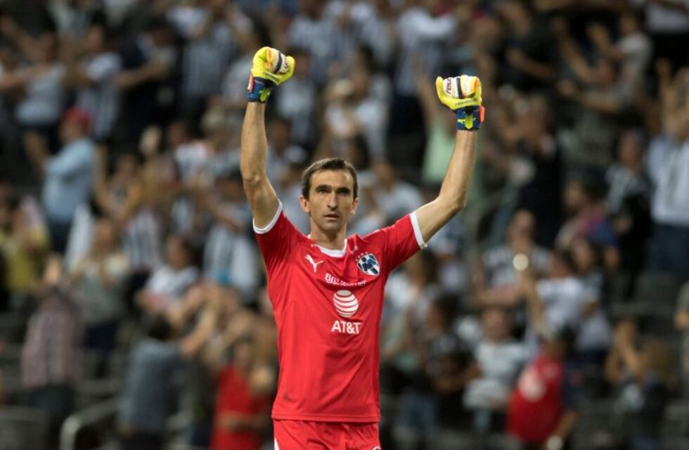 Impresionante y millonaria donación de Marcelo Barovero a su club en Porteña