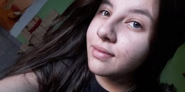 Andrea Acosta campaña solidaria 12\u002E500 dolares para implante