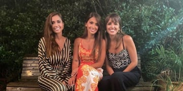 La rosarina se reencontró con sus hermanas Carla y Paula\u002E (@antonelaroccuzzo)