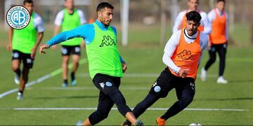 El Negro Martínez seguirá firme en la zaga\u002E Y el uruguayo Balboa tiene chances de ser titular\u002E