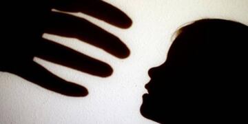 Fue violada por el amigo de su padre cuando era niña y se animó a denunciarlo gracias a las clases de ESI (Imágen ilustrativa)