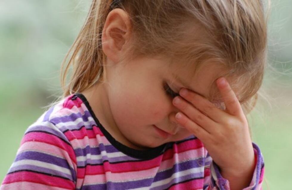 Cómo tratar las migrañas en niños y adolescentes