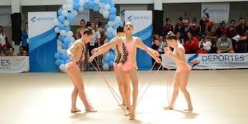 Las chicas de Oberá, se destacaron en Gimnasia Rítmica Juvenil, con dos medallas de oro para Misiones\u002E (Misiones Online)