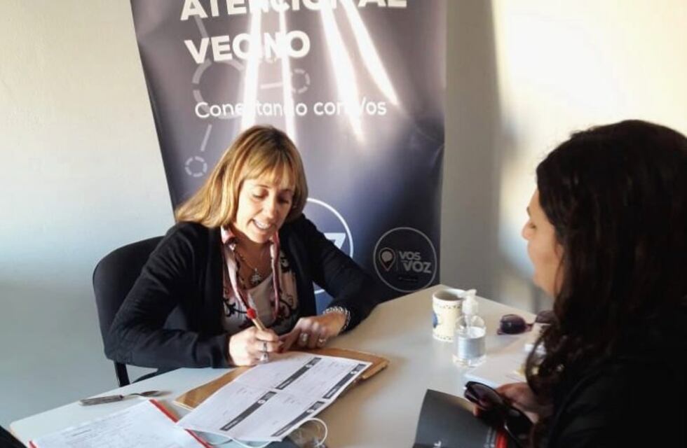 El Centro de Atención Al Vecino Itinerante sigue recorriendo el Distrito