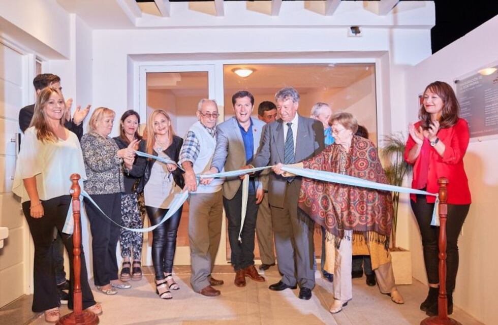 En un emotivo acto Vida Sobre Vida estrenó casa propia en Arroyito