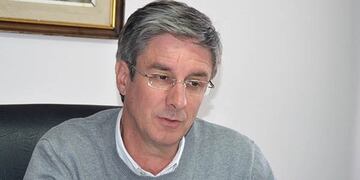 El gobernador Sergio Ongarato fue denunciado por cobrar un \