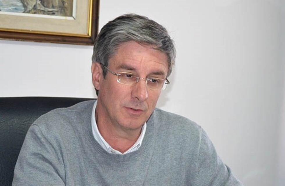 Crisis en Chubut: Ongarato fue increpado en su casa