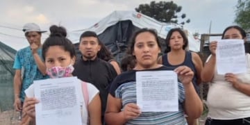 Salteños asentados en zona oeste se manifiestan en el IPV por temor a un desalojo\u002E (FM Aries)