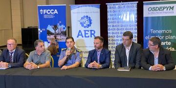 El jefe de la Unidad Regional II, Claudio Romano, se reunió con comerciantes\u002E (Prensa AER)