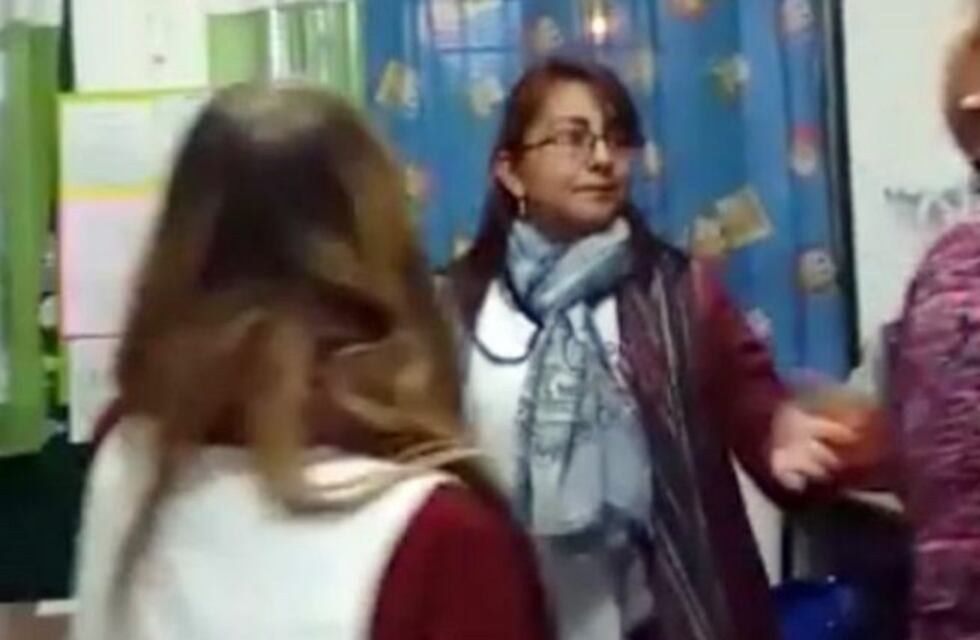 Habló la maestra agredida por la madre de un alumno: "Sufrimos maltratos a diario"