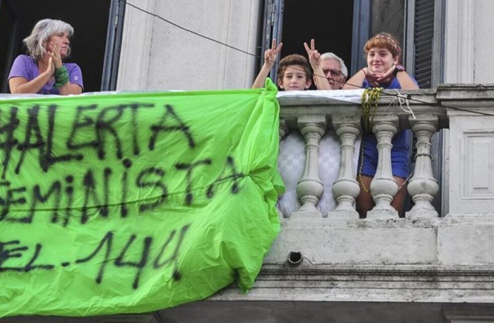 Se hizo un ruidazo nacional contra los femicidios cometidos durante la cuarentena