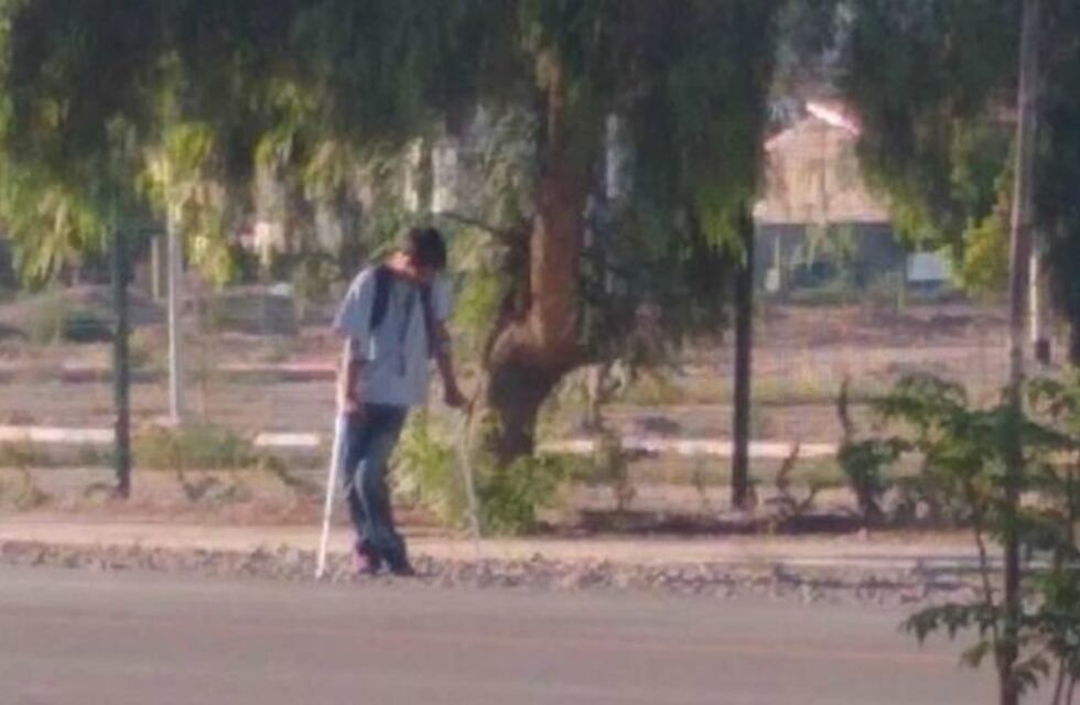 Mendotran: tiene discapacidad y debe caminar quince cuadras para tomar el micro