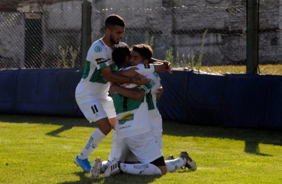 Goleada de Bella Vista como local por el Regional 2020