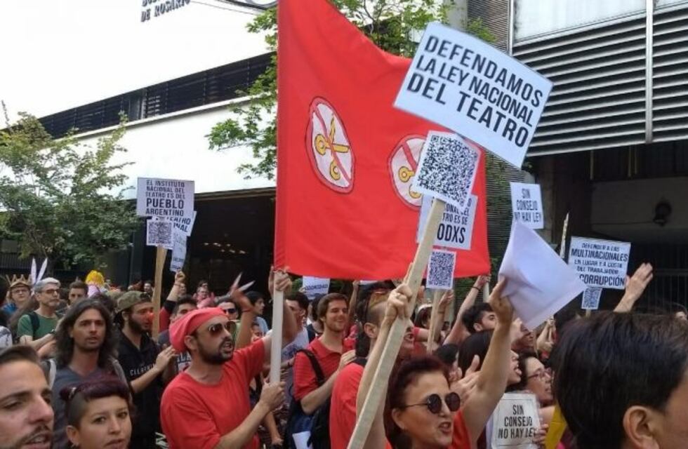 Sin respuestas del INT, teatreros rosarinos emprenden la búsqueda de nuevas formas de producción