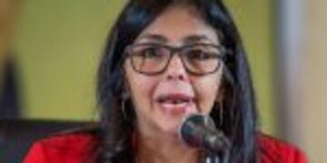 CAR01. CARACAS (VENEZUELA) 3/11/2016.- La ministra de relaciones exteriores de Venezuela, Delcy Rodru00edguez, participa en una rueda de prensa hoy, su00e1bado 5 de noviembre del 2016, en Caracas (Venezuela). Rodru00edguez exigiu00f3 hoy respeto a sus pares de Argentina,