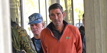 Bebote Álvarez se sacó la tobillera electrónica a martillazos