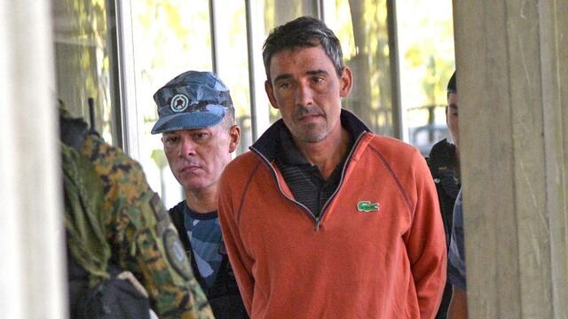 Bebote Álvarez se sacó la tobillera electrónica a martillazos