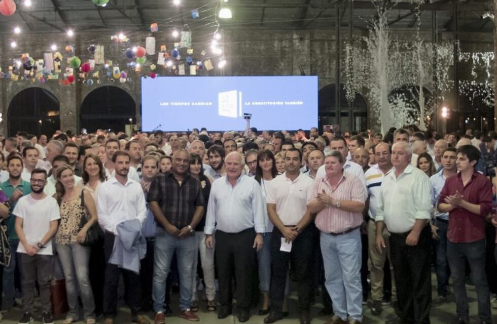 Lifschitz reunió a más de 300 dirigentes locales por la reforma constitucional en Santa Fe