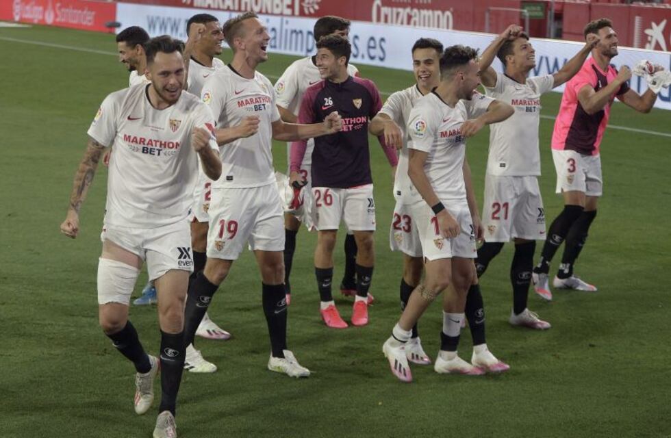 El Sevilla se quedó con el clásico ante el Betis en el regreso de la Liga de España