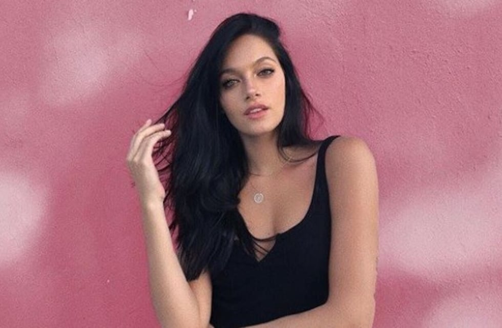 El sexy y efectivo método para refrescarse de Oriana Sabatini