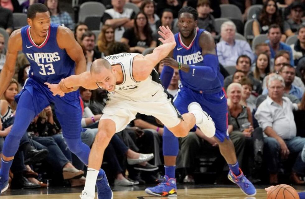 Manu Ginóbili volvió a brillar en la victoria de San Antonio Spurs ante Los Angeles Clippers
