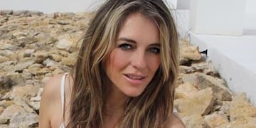 Elizabeth Hurley posó sin corpiño y con transparencia\u002E