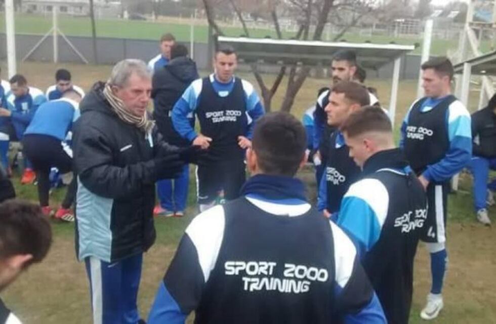 Racing espera el pase de Manzano para confirmar el equipo en Copa Argentina