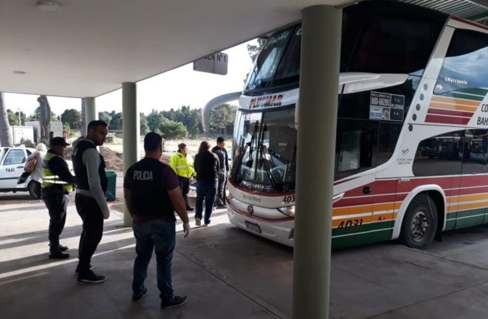 La policía controla la Terminal de Monte Hermoso