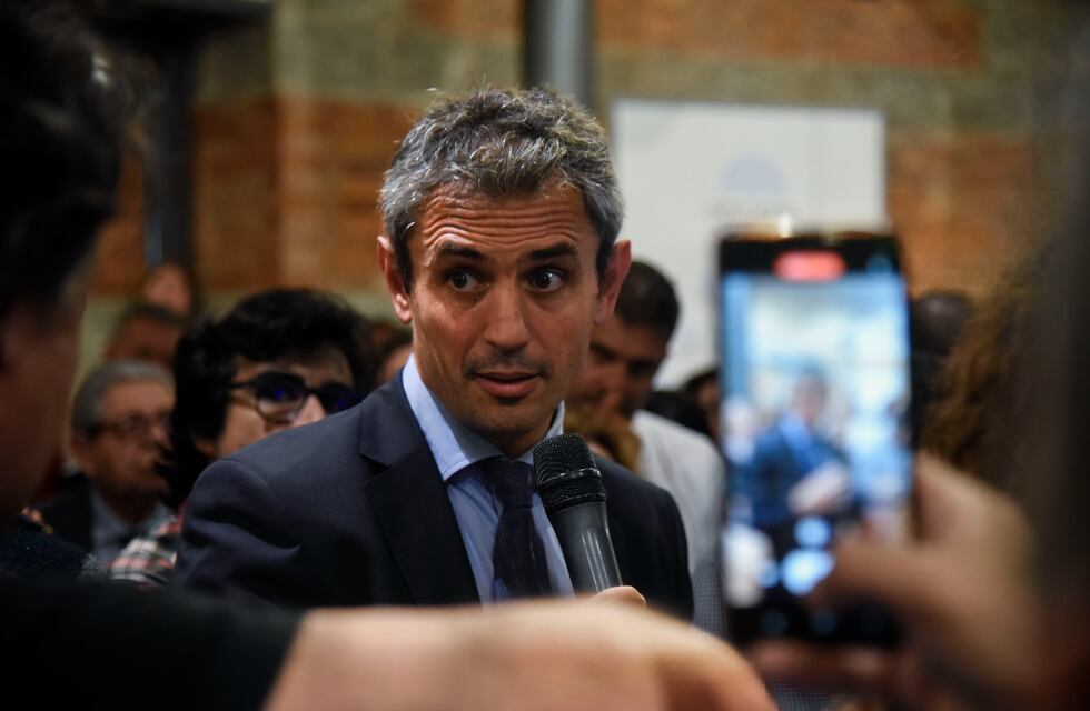 La UCR intimó a Menem a que acelere la conformación de la bicameral que debe tratar el DNU