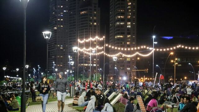 Vuelven los picnics nocturnos a la ciudad.