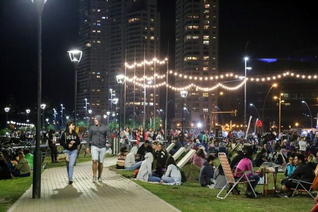 Vuelven los picnics nocturnos a la ciudad.