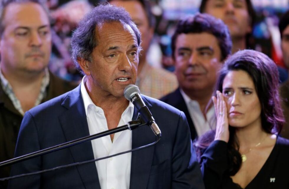 La Justicia citó a Scioli a declarar en la causa por lavado de activos