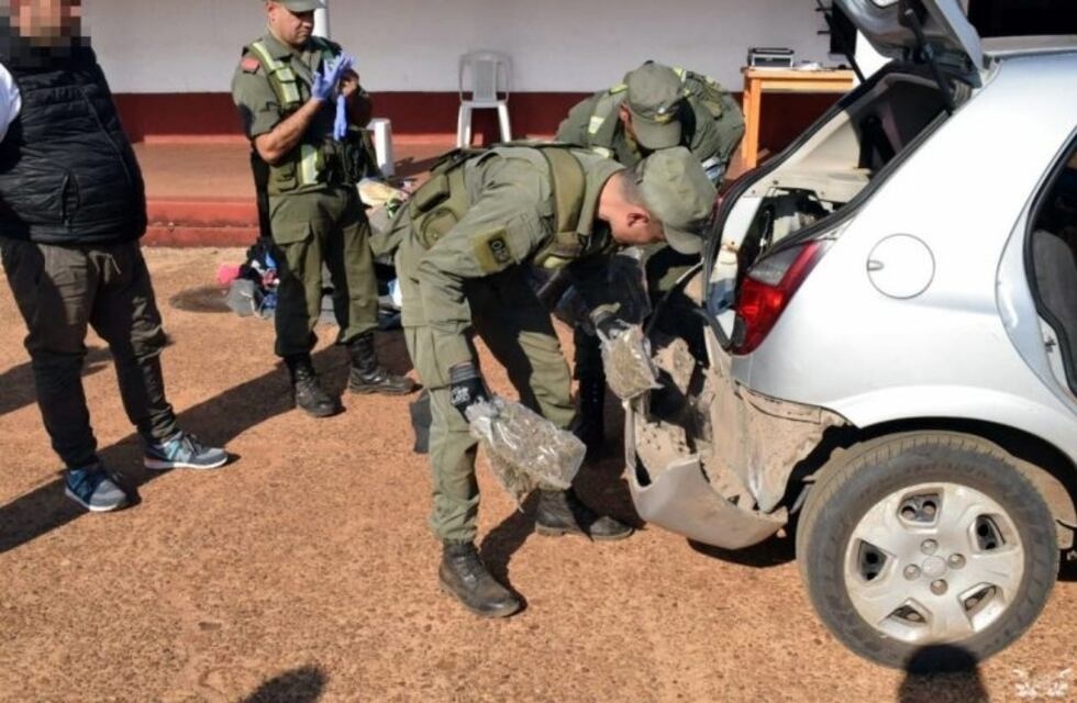 Santo Tomé: detuvieron a una pareja con 10 kilos de marihuana en su auto