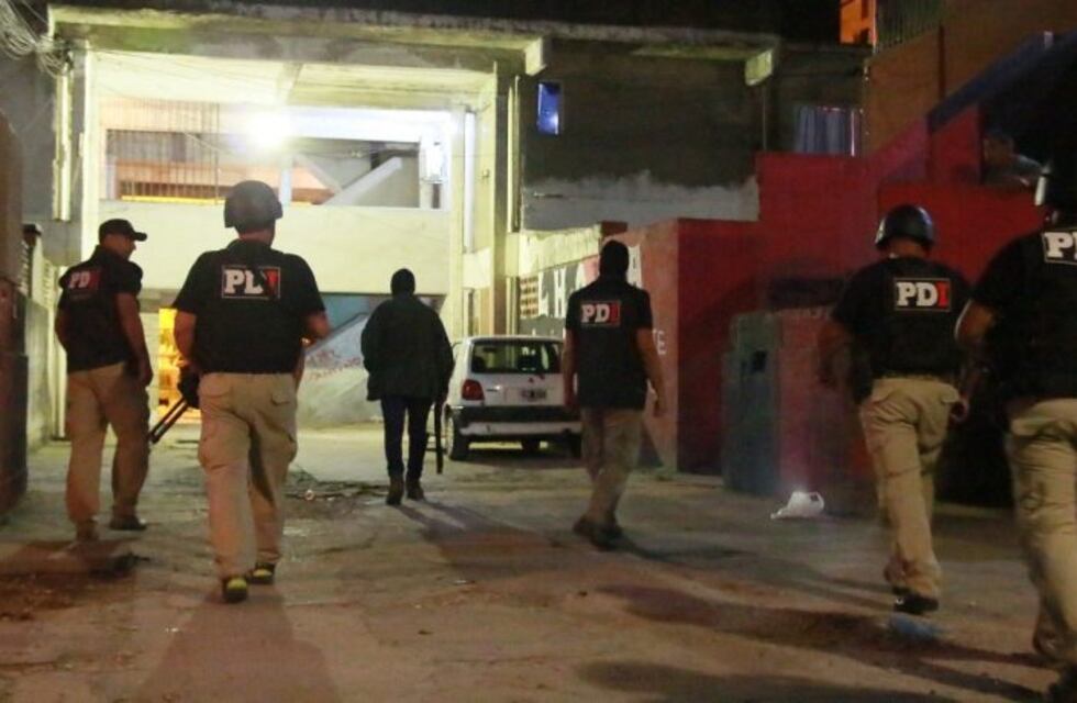 Seis personas fueron arrestadas tras nuevos allanamientos en Tablada y barrio Municipal