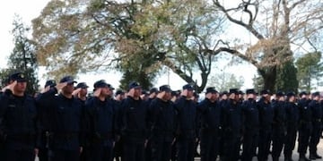 Fueron 480 los policías recibidos del ISeP\u002E (Prensa Raúl Bonino)
