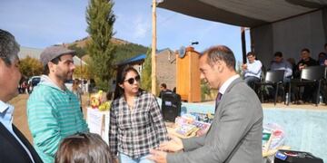 Gutiérrez estuvo en la localidad de Huinganco por los festejos por los 55° aniversario\u002E