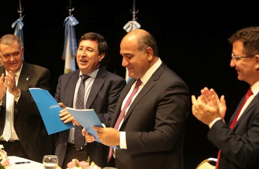 Juan Manzur: "De nosotros espera la gente más humilde y no podemos demorarnos"