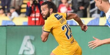 Lucas Gamba en el partido ante Vélez\u002E (CARC)