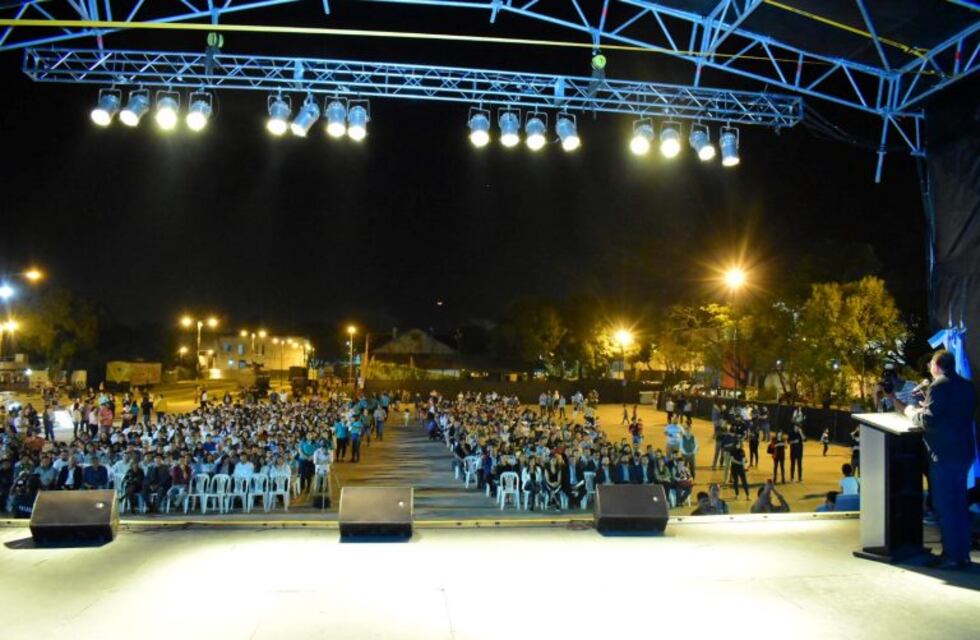 Entregaron certificados a más de 600 egresados de la Escuela de Artes y Oficios